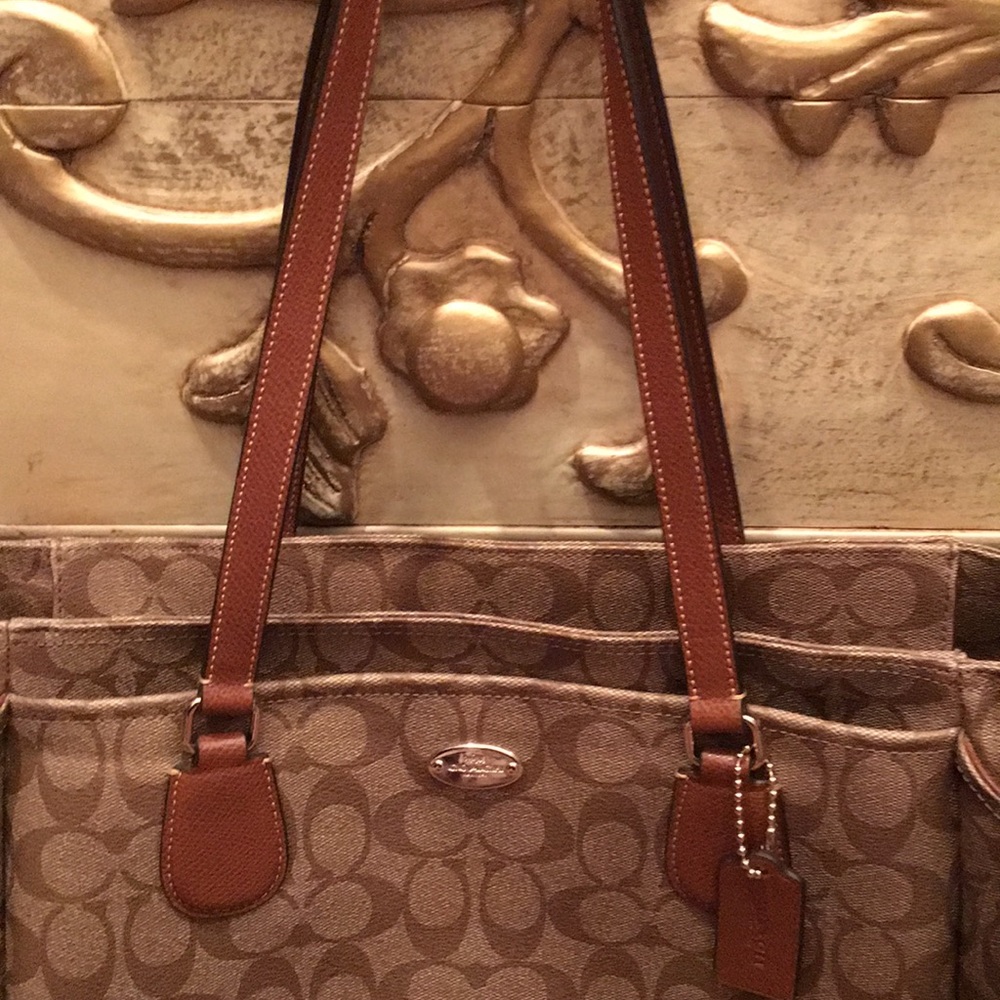 Luggage - Picture 3 of 8